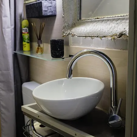 Lovely Nest Апартаменти