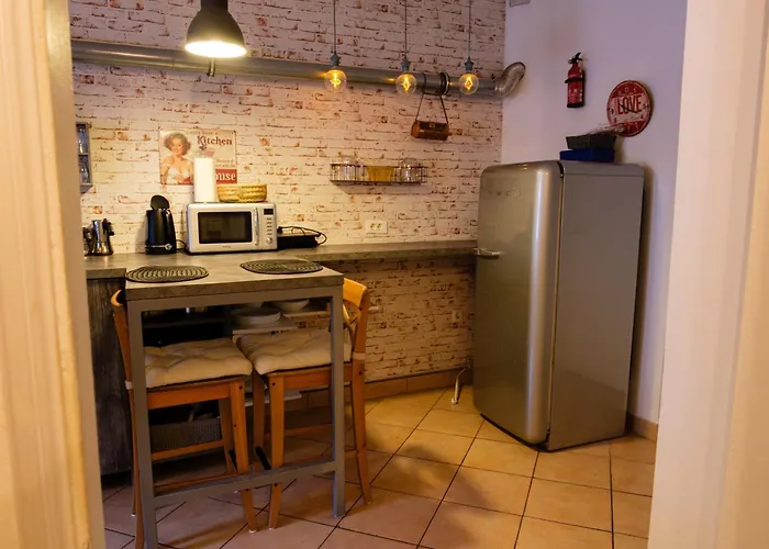 Lovely Nest Apartment *